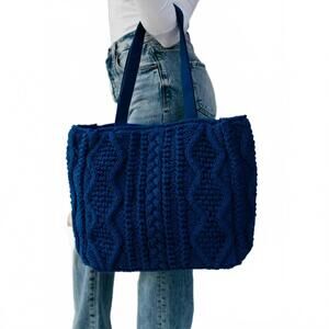 NEW PANACHE APPAREL cable knit tote in royal blue